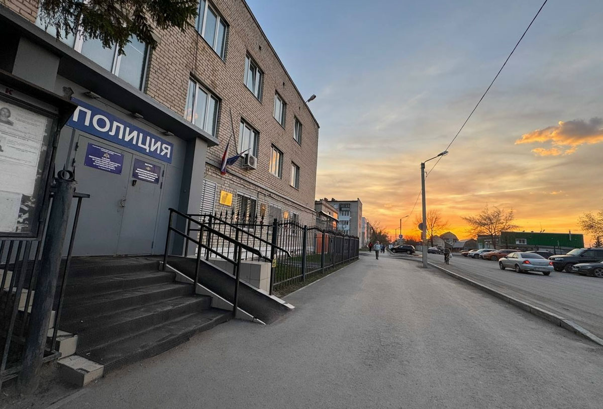 Житель Каменска-Уральского перевёл мошенникам 1,1 млн после звонка | Мошенники выманили у жителя Каменска-Уральского 1,1 млн рублей