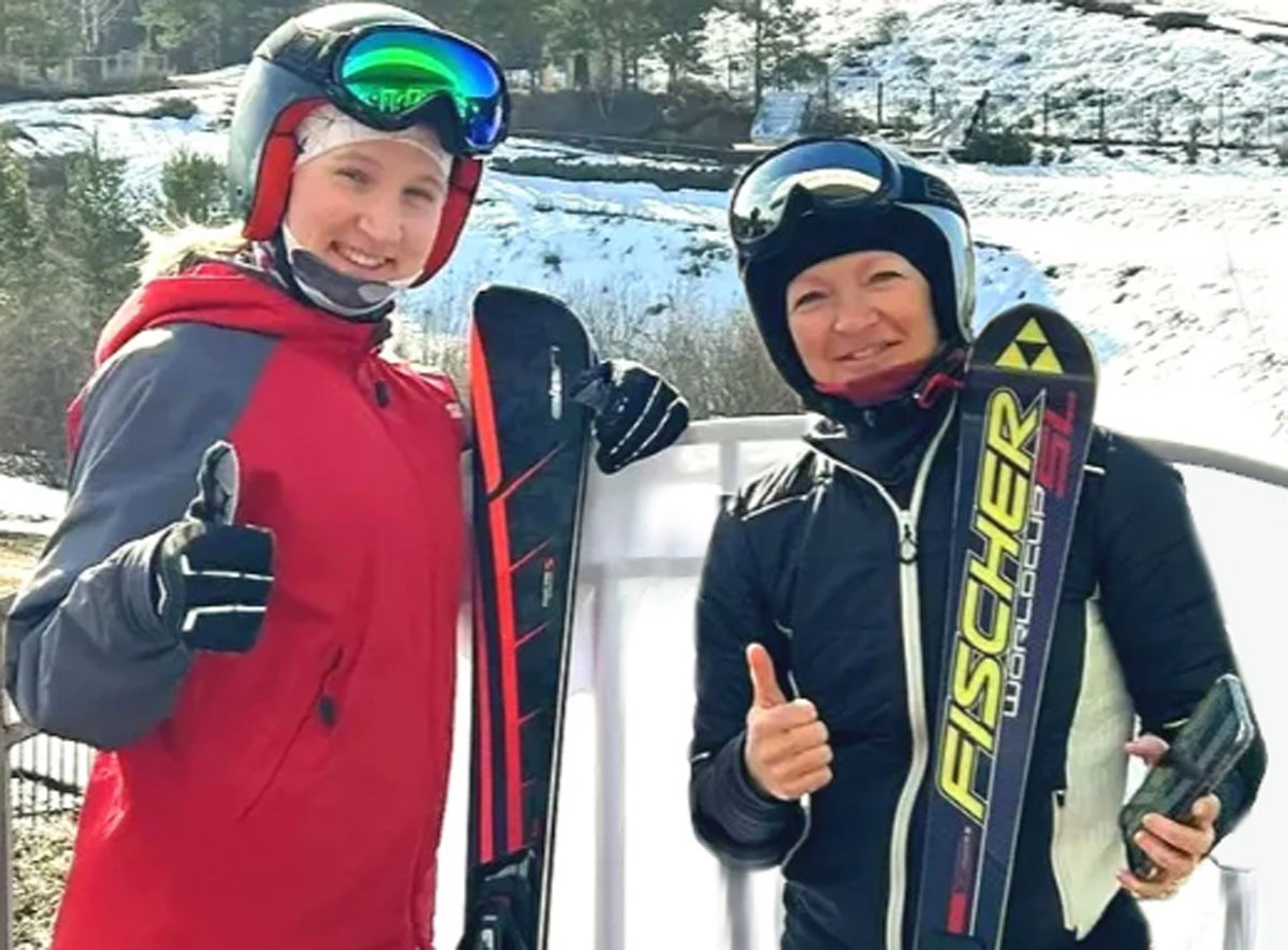 Синарские трубники взяли золото и серебро в слаломе на спартакиаде | Синарские лыжницы выиграли медали на спартакиаде